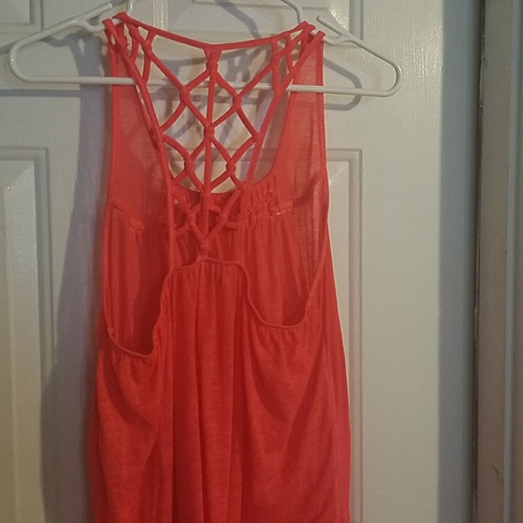 Top - Picture 2 of 2